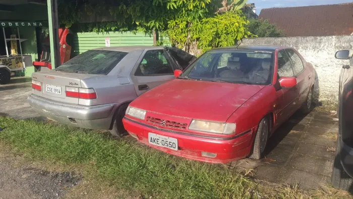 Dois Citroën xantia 