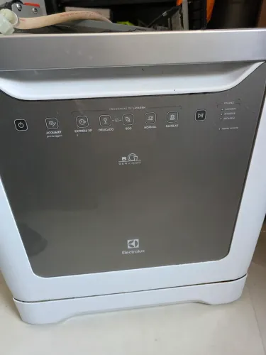 Lava loucas electrolux 8 serviços LV08B