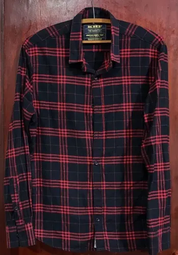 camisa flanela vermelha e preta khelf