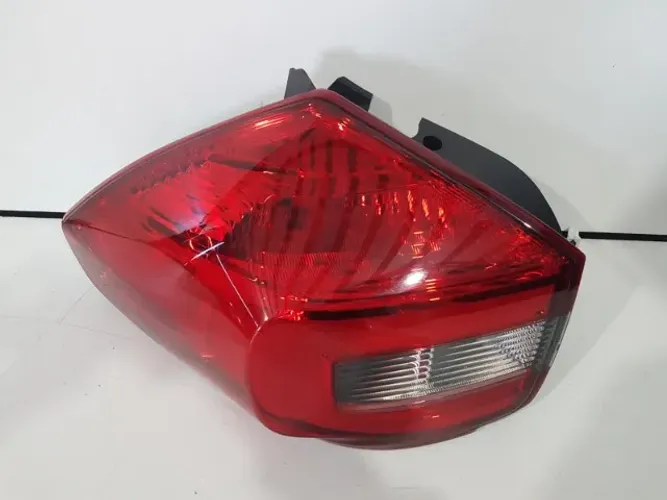 Lanterna Traseira Esquerda Chery Tiggo 2 BG2800 