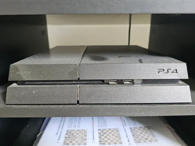 Playstation 4 Slim