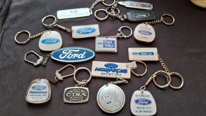 Ford Concessionárias Antigos Chaveiros da Marca.<br>