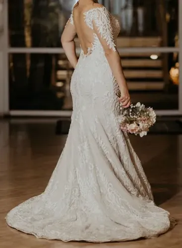 Vestido de noiva costas abertas- usado uma vez