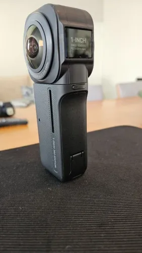 Câmera De Vídeo Insta360 One Rs 1-inch 360 Edition 6k Preta