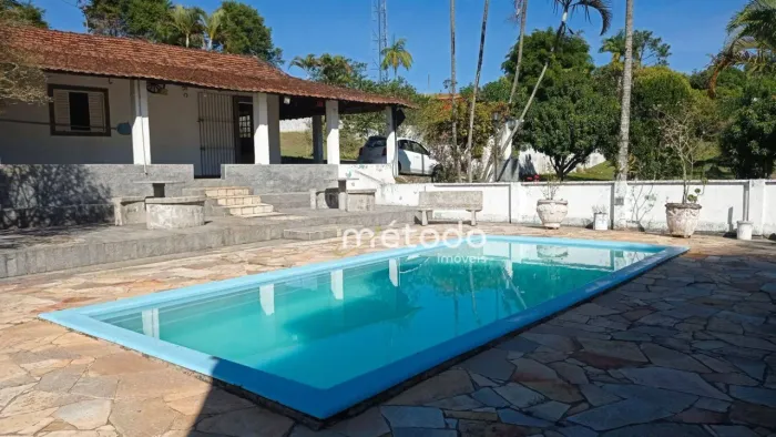 Chácara à venda, 10000 m² por R$ 2.000.000,00 - Chácaras Rurais de Guararema - Jacareí/SP