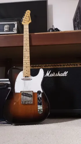 Guitarra Studebaker Starliner Sunburst