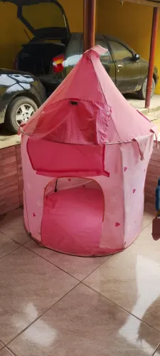 Kit menina: Castelo infantil, cavalinho upa upa, mesa com cadeira e velotrol bandeirantes.