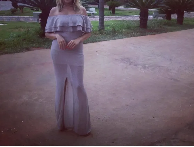 Vestido de festa marca Acostamento