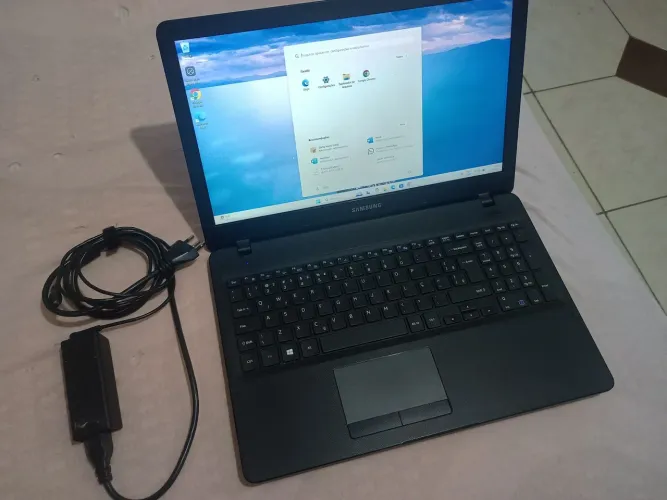 Notebook Samsung Core i3 6006U 8GB DDR4 SSD 256GB Conservadíssimo Entrego Anápolis Gyn