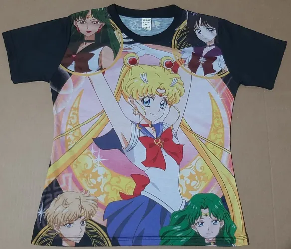 Camiseta Sailor Moon - Manga Curta - Tamanho M