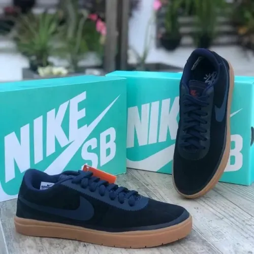 tenis atacado fila adidas vans resrva mizuno nike pollo balenciaga gucci prada allstar