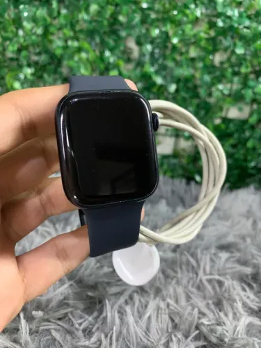 Apple Watch Série 7 - Preto - 45MM