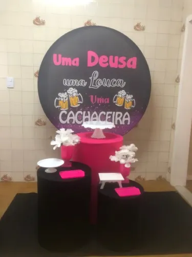Kit Festa - Uma Deusa, Uma Louca, Uma Cachaceira