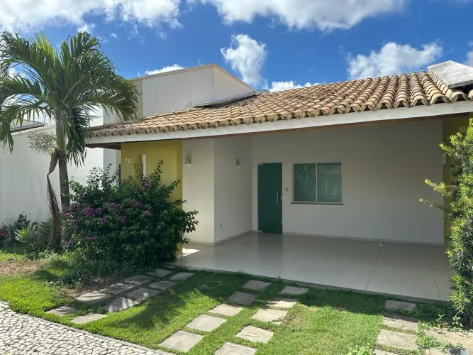 Aluga-se Casa no Condomínio Villa Paradiso, prox. Delicatéssen Rios no SIM