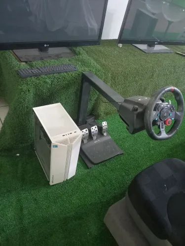 Simulador de corrida completo com volante drive force