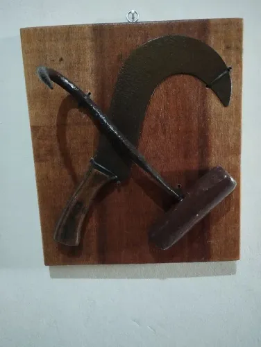 Arte em Metal - Foice de Mão Decorativas e Gancho