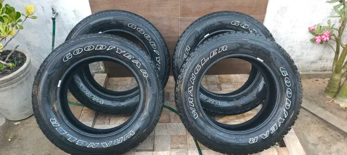 Pneus Goodyear Wrangler AT, seminovos!