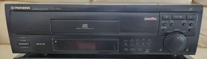 Pioneer CLD-S260 -Leia