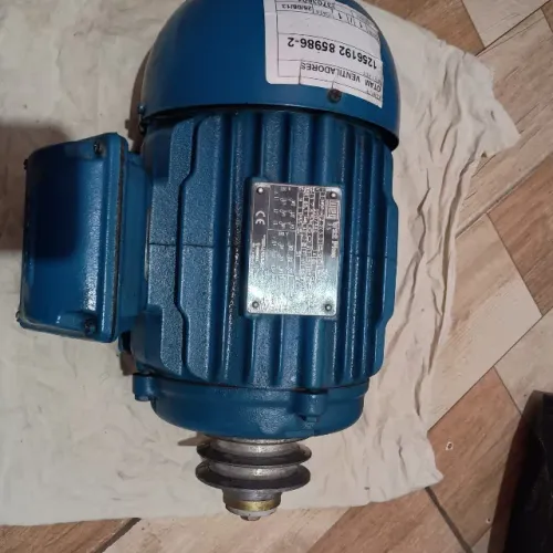 Motor Elétrico Trifásico 3 Cv 4 Polos Ir3 220/380/440 V