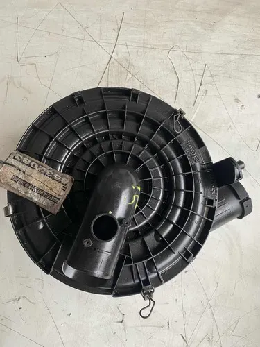 Caixa De Filtro De Ar Hilux 2.7/3.0 2013/2014 (avariado)