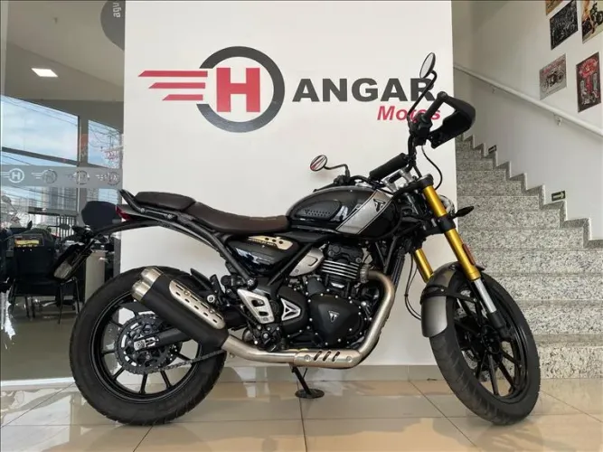 Triumph Scrambler 400 x