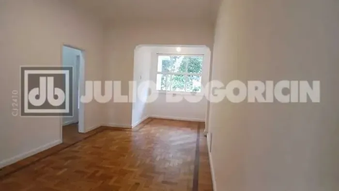 Apartamento de 2 quartos a venda no Leblon - frente - sol da manhã- junto metro Antero de 
