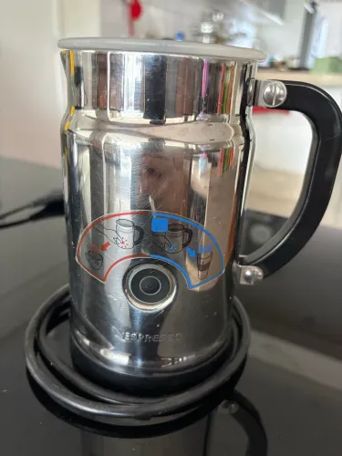 Espumador de leite Nespresso