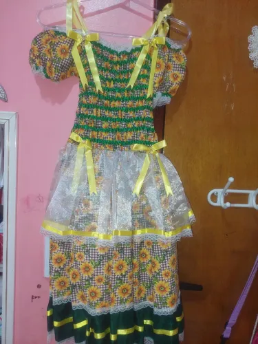 Vestido luxo Sao João Camponesa Girassol verde e amarelo copa do mundo