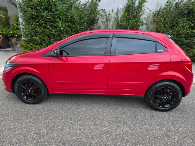 Chevrolet Onix Hatch LTZ 1.4 8V Flexpower 5P Aut. 2014