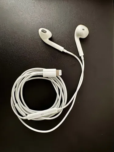 Fone de ouvido Apple Original Apple EarPods com conector Lightning-Novo