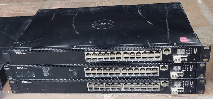 Switch Dell Networking N2024 L2 c/ 24x 10/100/1000Mbps + 2x 10GbE SFP+