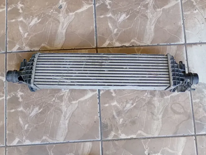 Intercooler Chevrolet Tracker 2018 (Detalhe) (pra recuperar)