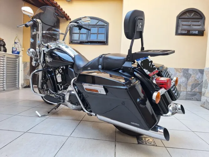 HARLEY DAVIDSON ROAD KING NOVA TROCO  ACEITO CARRO OU MOTO MAIOR OU MENOR VALOR 