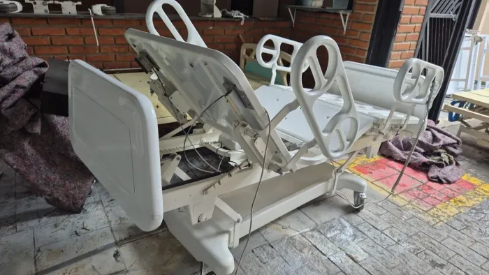 Cama hospitalar 10 movimentos 
