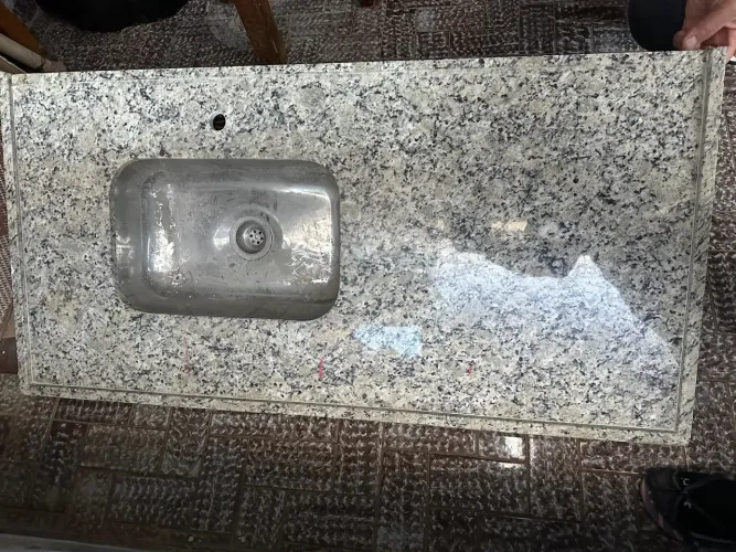 Pia de granito com cuba 