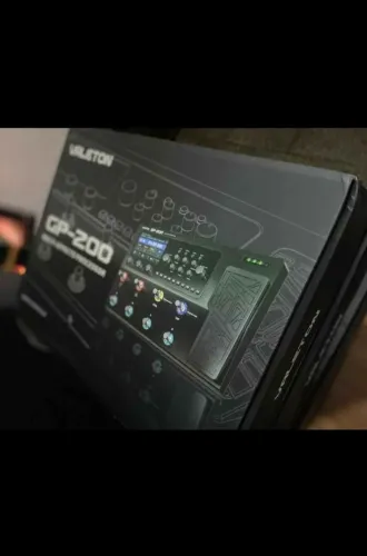 Pedaleira GP 200 Black lacrada 