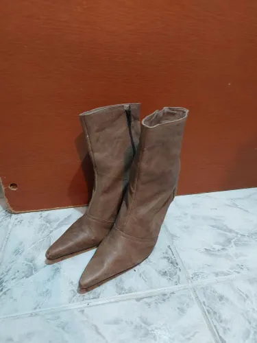 Botas marrom