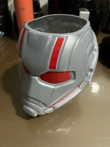 Vendo balde de pipoca cabeça do homem formiga 