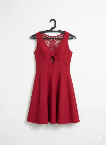 Vestido Vermelho com Decote