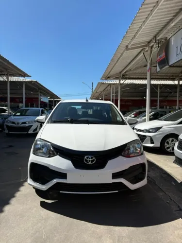 Toyota Etios X Plus Sedan 1.5 Flex 16V 4P Aut. 2021