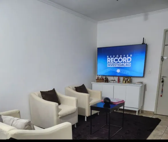 Namoradeira sofa kiti leia o anumcio aceita troca por armario de cozinha