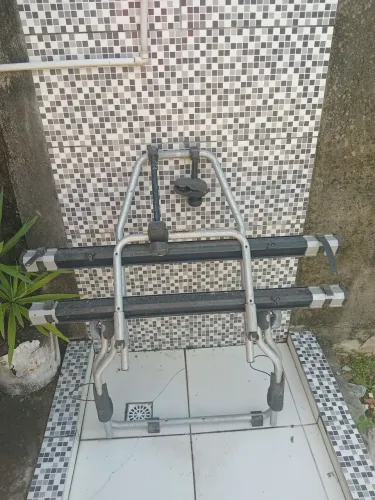 Suporte para bicicletas.