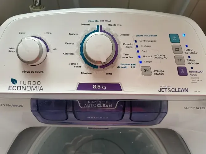 Máquina de lavar novíssima Electrolux LAC09