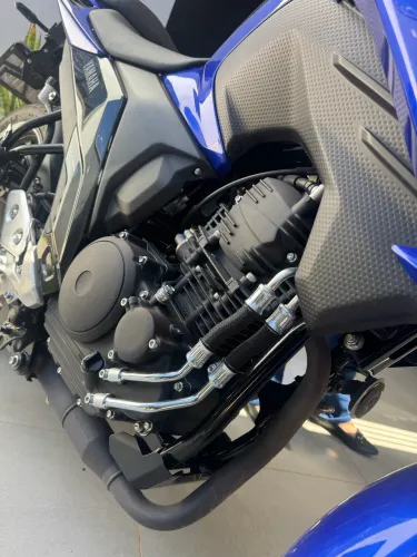 Fazer 250