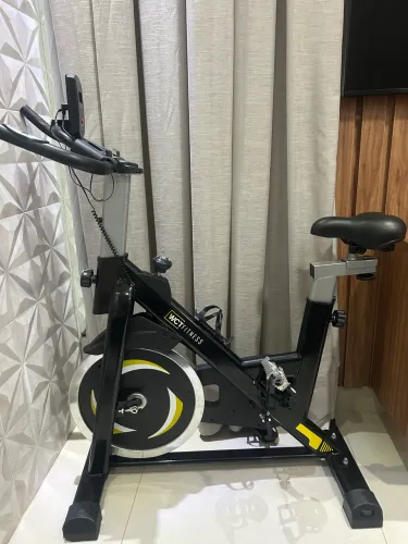 Bicicleta Spinning WCT Fitness 13kg - Muito conservada