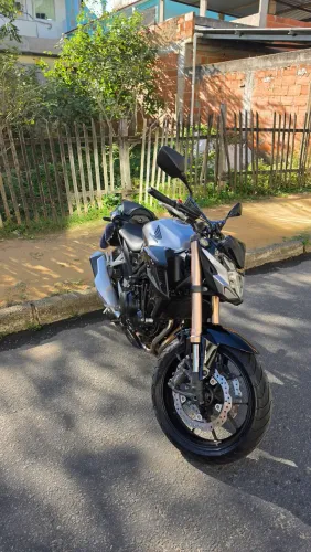 Vendo Honda CB500F 2023 25000km