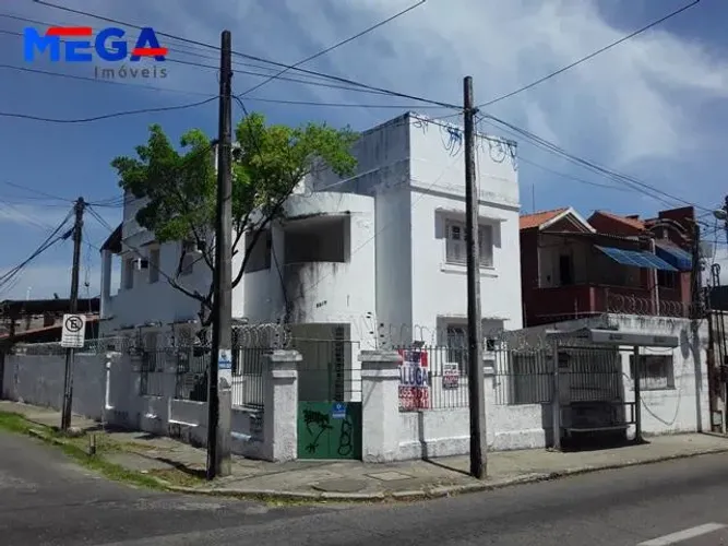Casa com 8 quartos no bairro Benfica em Fortaleza, CE