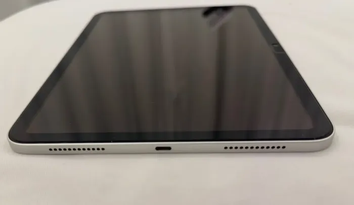 Vendo iPad 10 64gb. Em perfeito estado.