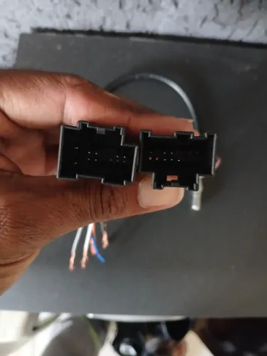 Moldura 2din e plug rádio captiva 