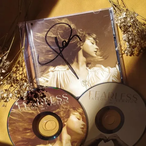 Fearless TV autografado - Taylor Swift